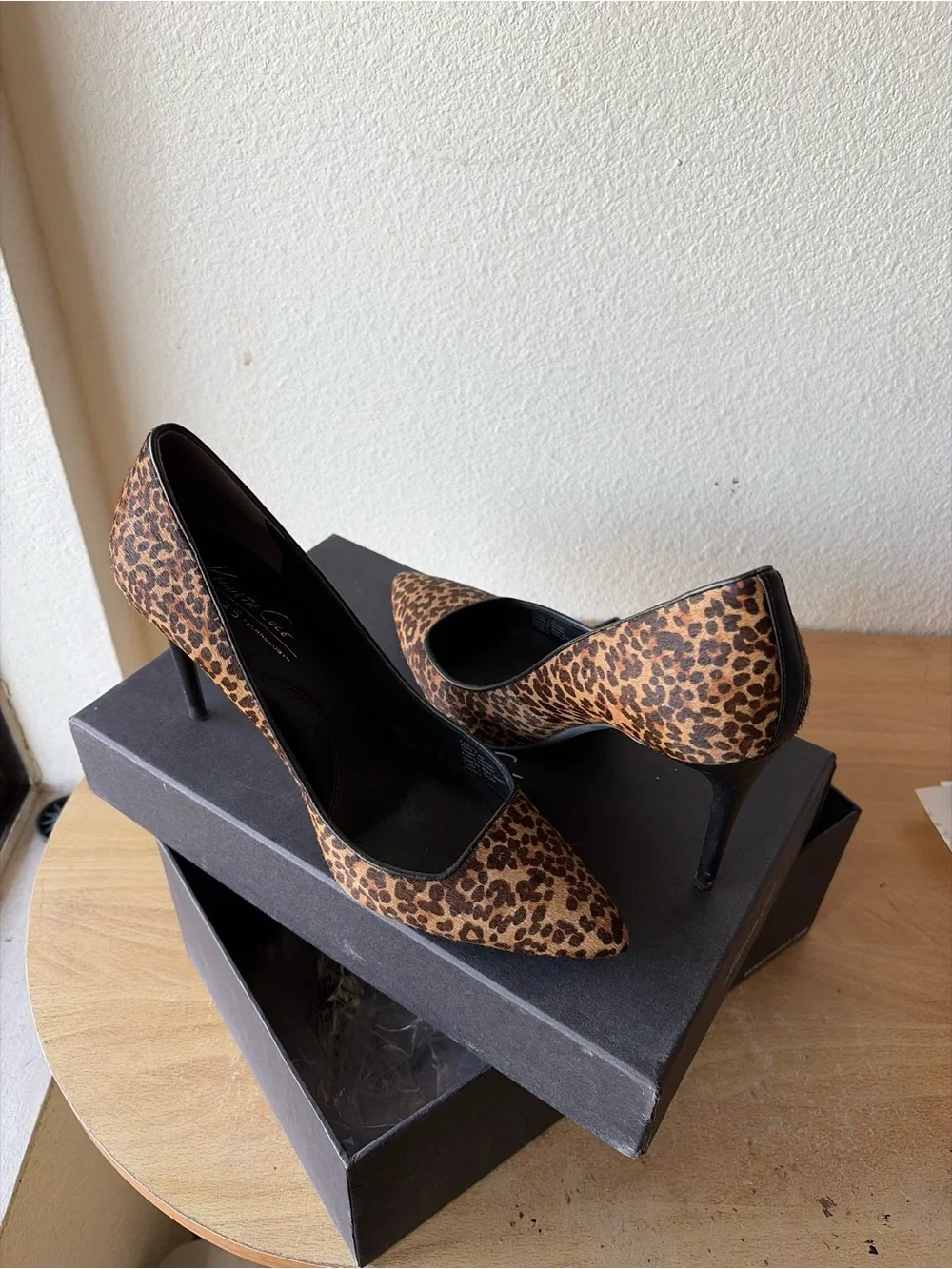 Kenneth Cole Leopard Print Pointed Toe Pumps - Tan and Black